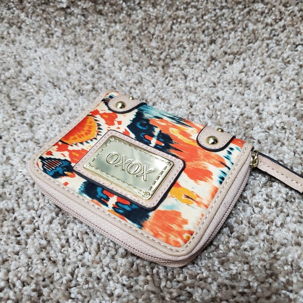 XOXO Wallet - Picture 2 of 7